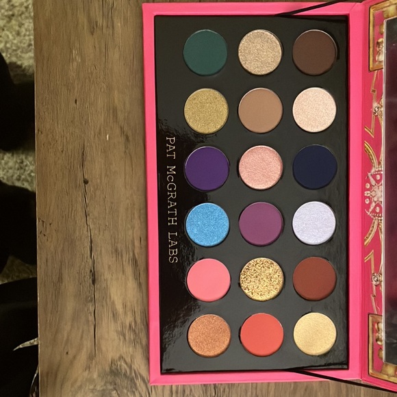 BNIB Pat McGrath Celestial Nirvana eyeshadow palette - Picture 3 of 6